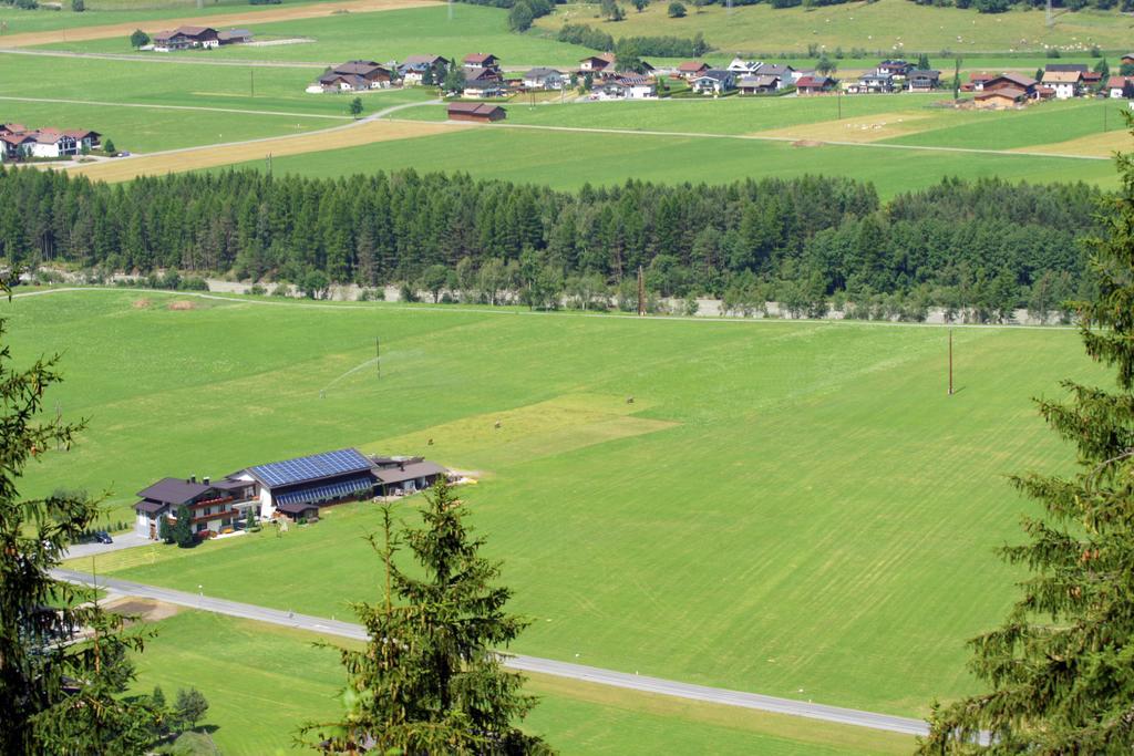 Apartments Bauernhof Dismasn Hof Langenfeld Bagian luar foto