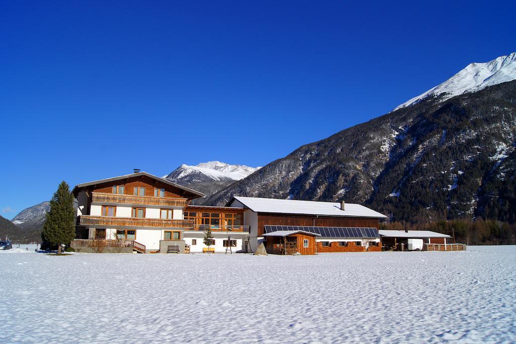 Apartments Bauernhof Dismasn Hof Langenfeld Bagian luar foto